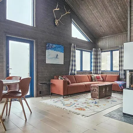 3 Bedroom Cozy In *