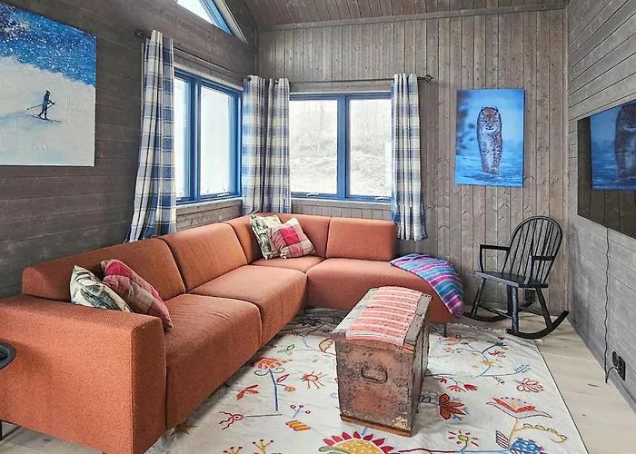 3 Bedroom Cozy In